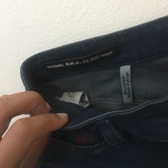 Diesel Skinzee 0847v, like new condition, 28x32 - Picture 9 of 10